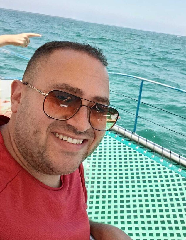 אורי נגלר אורי נגלר