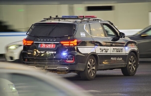 ניידת משטרת ישראל (צילום: yehuda w, shutterstock)