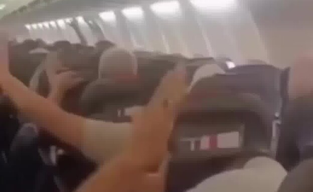 רגעי אימה בשמיים: מטוס איראני נקלע למערבולת קשה - חלקים בתא הנוסעי