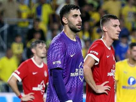 “מפסידים יחד ומנצחים יחד“ (צילום: אלן שיבר) “מפסידים יחד ומנצחים יחד“ (צילום: אלן שיבר)