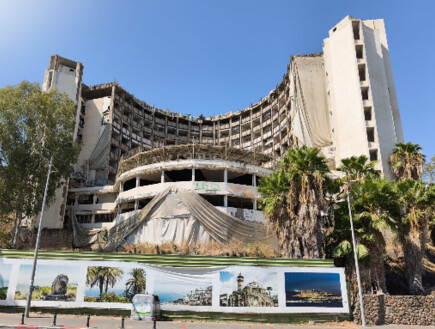 קירות מתקלפים, זבל ובירוקרטיה: בתי המלון המפוארים בארץ שהפכו לנטושים