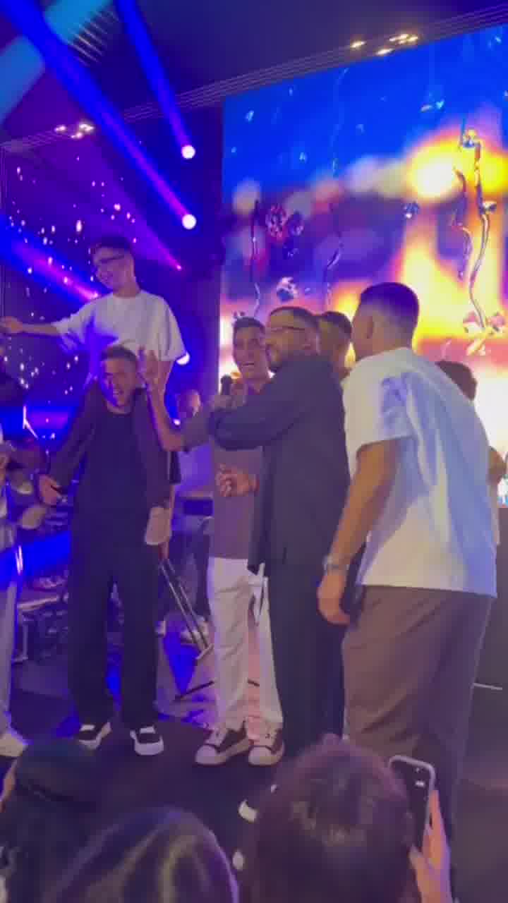 ערן זהבי שר עם איתי לוי בבת המצווה של בתו של איתי שכטר