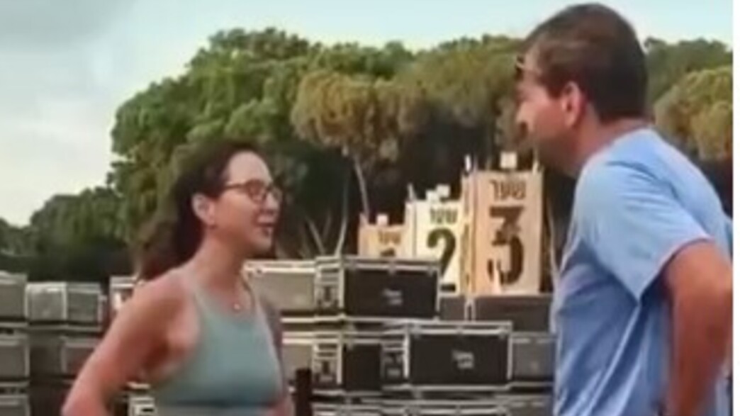 העימות של חליוה ואמה של ליבי העימות של חליוה ואמה של ליבי