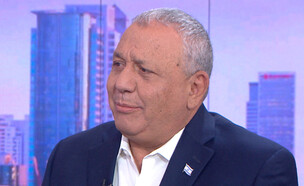 גדי איזנקוט (צילום: מתוך "חתימה טובה עם מעיין ויואב", קשת 12)