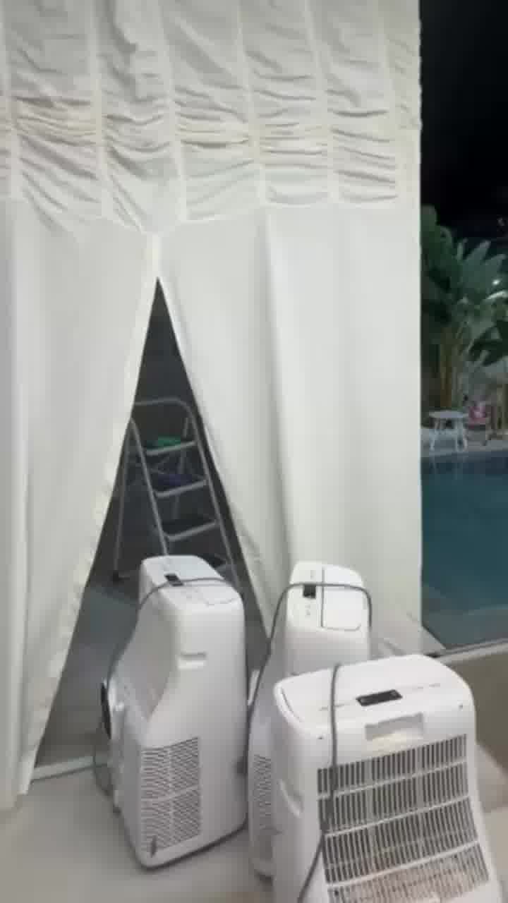 לעינב בובליל יש השנה סוכה גדולה במיוחד