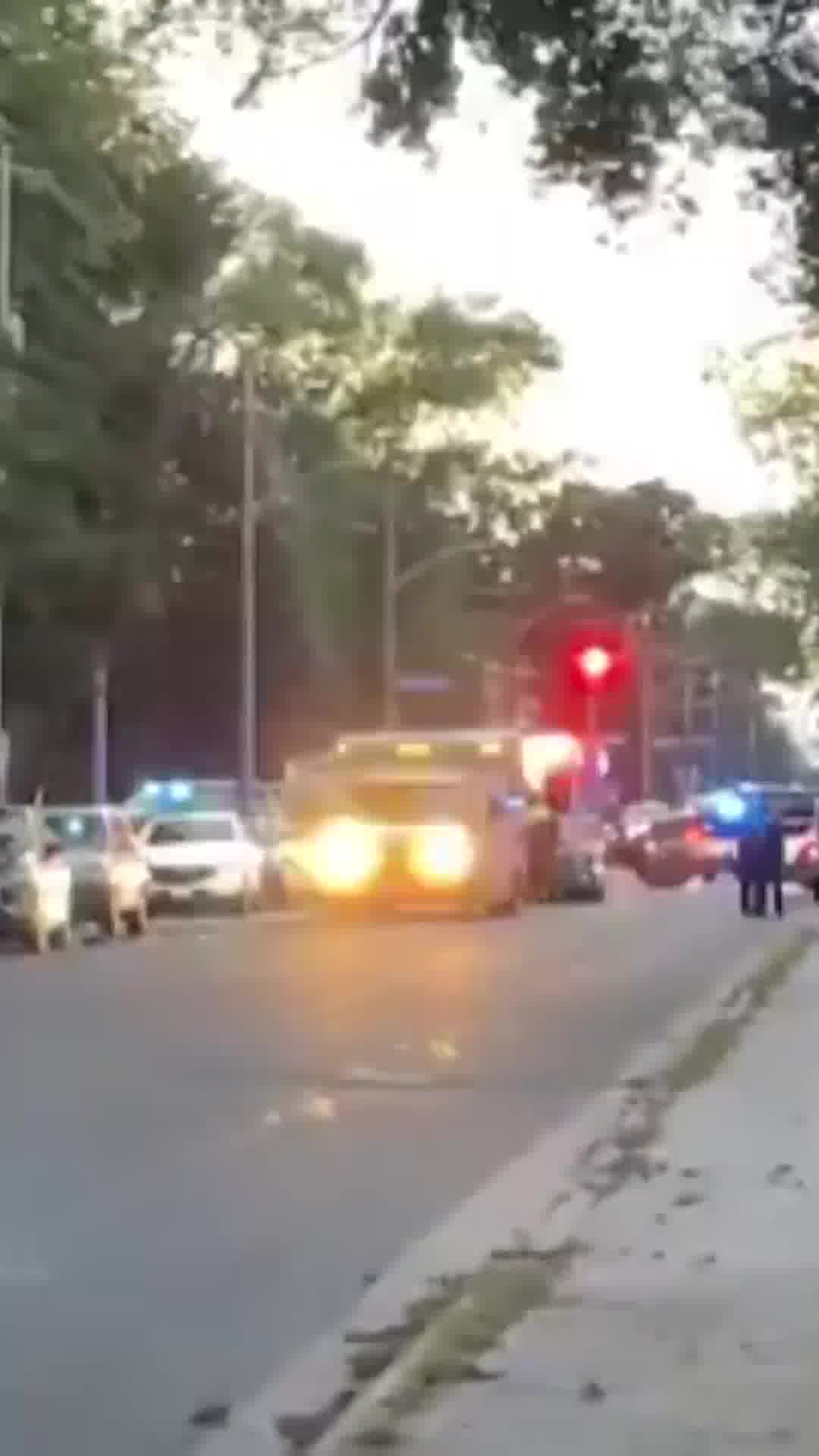 ירי ליד בית כנסת באונטריו שבקנדה בזמן תפילות יום כיפור, 2 נפצעו - ביניהם שוטר