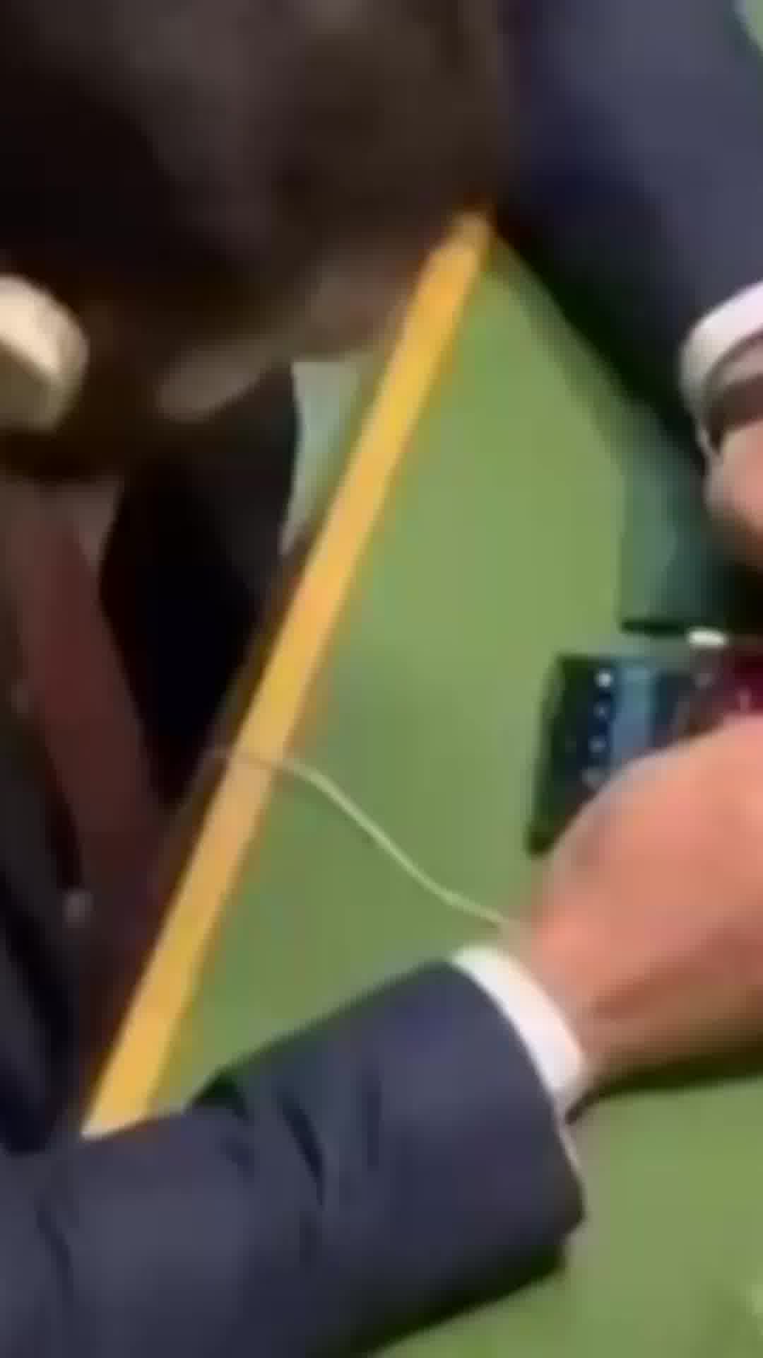 משעמם באו״ם: הנשיא הסורי א-שרע מעביר את הזמן בטלפון