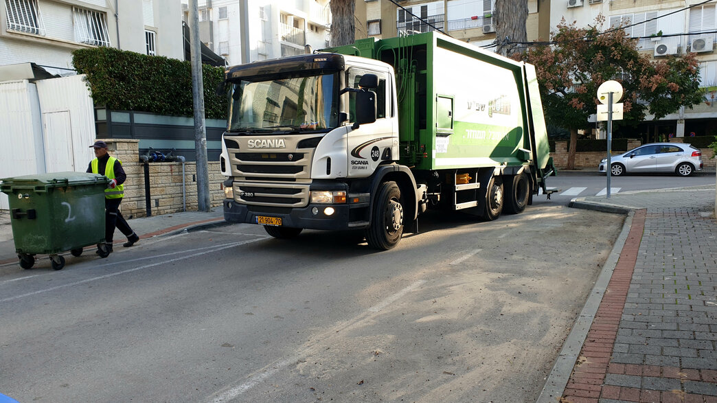 משאית זבל בחולון משאית זבל בחולון