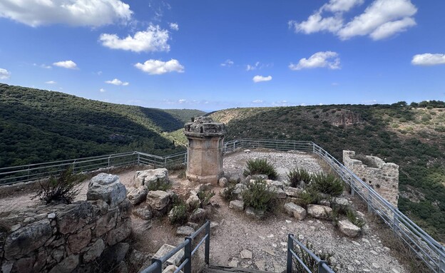 תצפית מונפור נחל כזיב תצפית מונפור נחל כזיב