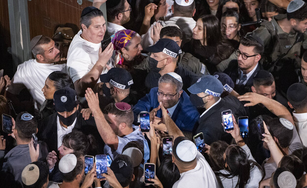 איתמר בן גביר בכותל בסליחות (צילום: חיים גולדברג, פלאש 90)