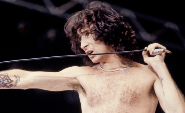 בון סקוט, AC/DC