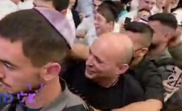 מהומה במהלך ביקור בנט בבני ברק