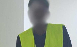 מעצר החשוד  (צילום: דוברות המשטרה)