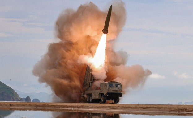 שיגור טילים ורקטות של קוריאה הצפונית (צילום: Reuters)