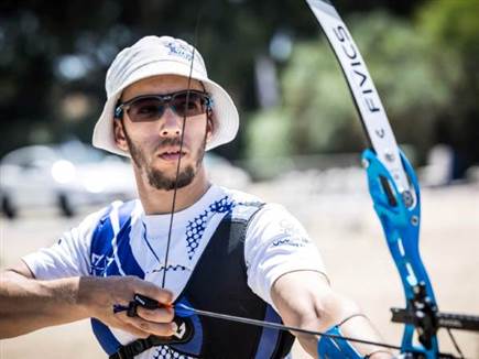 המדליסט הראשון באליפות העולם בקשתות שדה. איתי שני (באדיבות: איגוד המדליסט הראשון באליפות העולם בקשתות שדה. איתי שני (באדיבות: איגוד