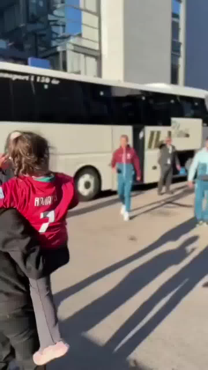 אחלה כריסטיאנו: המאבטחים עצרו את הילדים, ורונאלדו הרגיע את העניינים