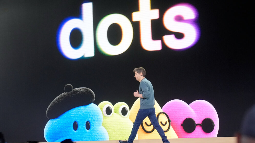 סם אלטמן משיק את dots סם אלטמן משיק את dots