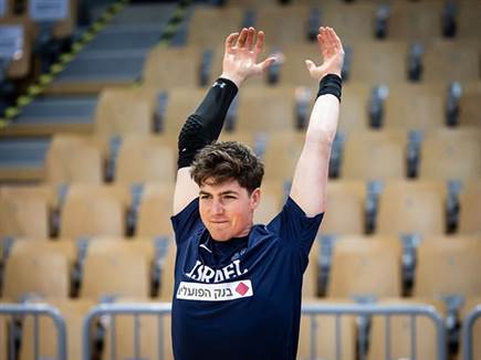 (FIBA) (FIBA)