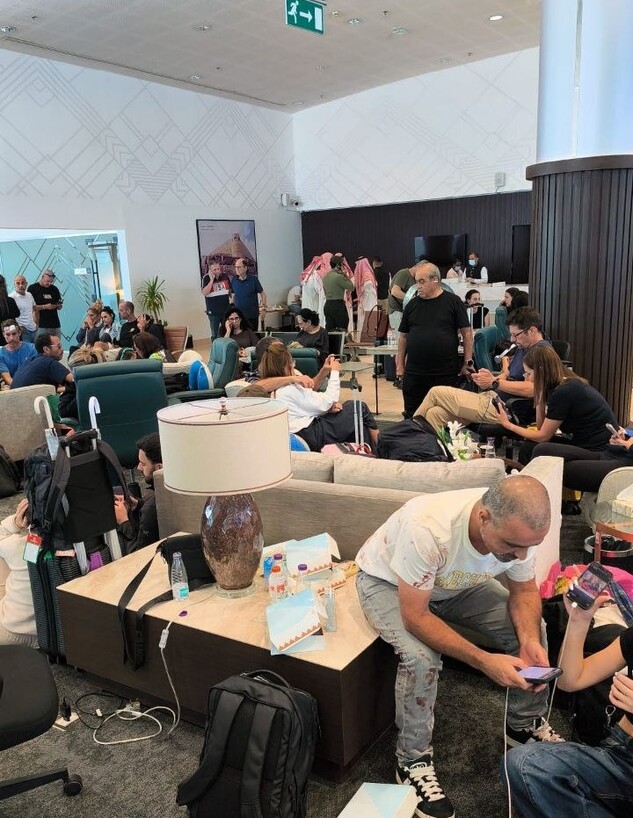 הישראלים בשדה בסעודיה הישראלים בשדה בסעודיה