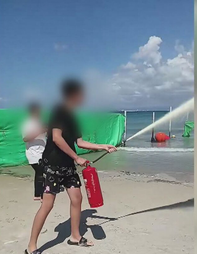 הטרנד החדש והמסוכן בטיקטוק של מטפי הכיבוי הטרנד החדש והמסוכן בטיקטוק של מטפי הכיבוי