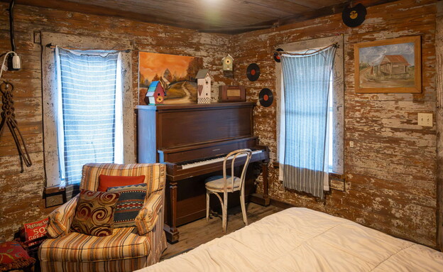 Shack Up Inn Shack Up Inn
