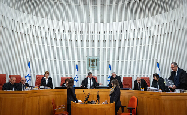 דיון בפסילתו של סאמי אבו שחאדה בבית המשפט העליון דיון בפסילתו של סאמי אבו שחאדה בבית המשפט העליון