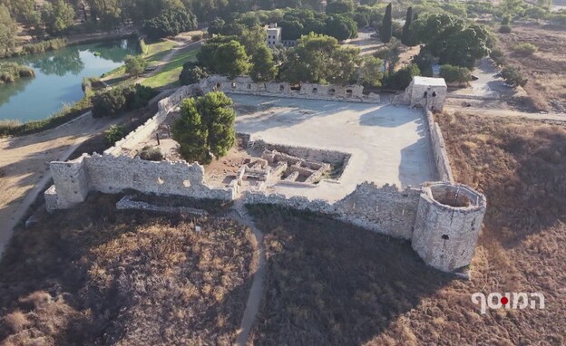 מבצר אנטיפטריס בתל אפק