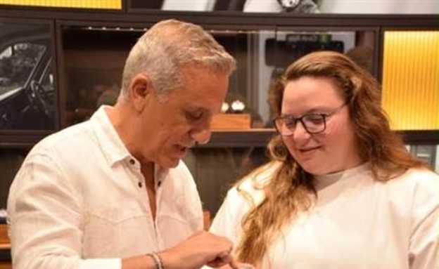 (אסטרל שעונים ותכשיטים) (צילום: ספורט 5)