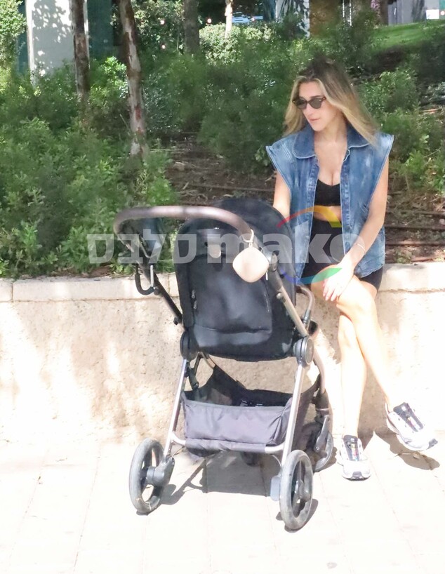 אן זיוי פפרצי עם בנה בן אן זיוי פפרצי עם בנה בן