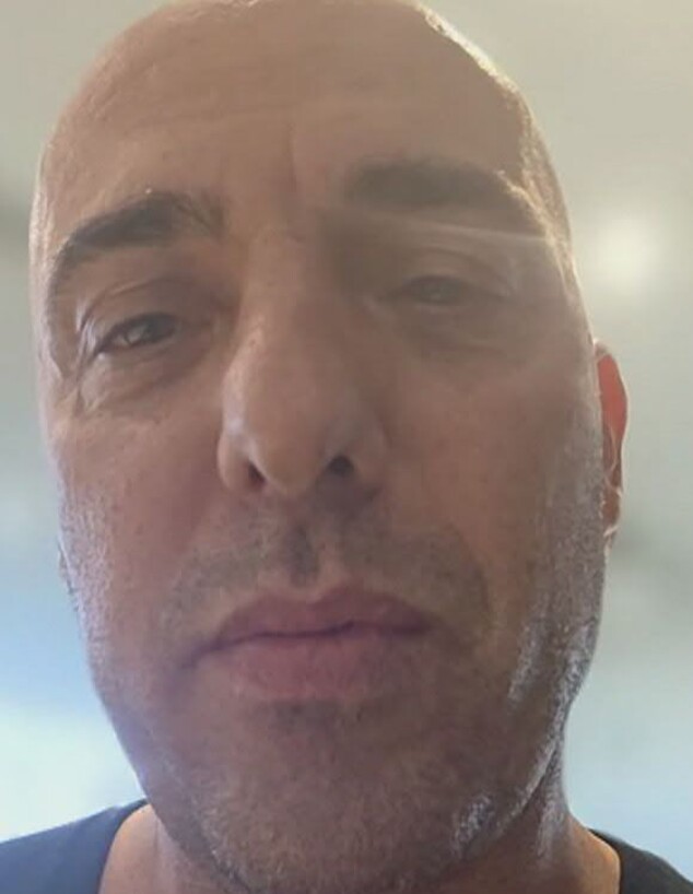 גיבורי הטיסה מדובאי - צביקה גיבורי הטיסה מדובאי - צביקה