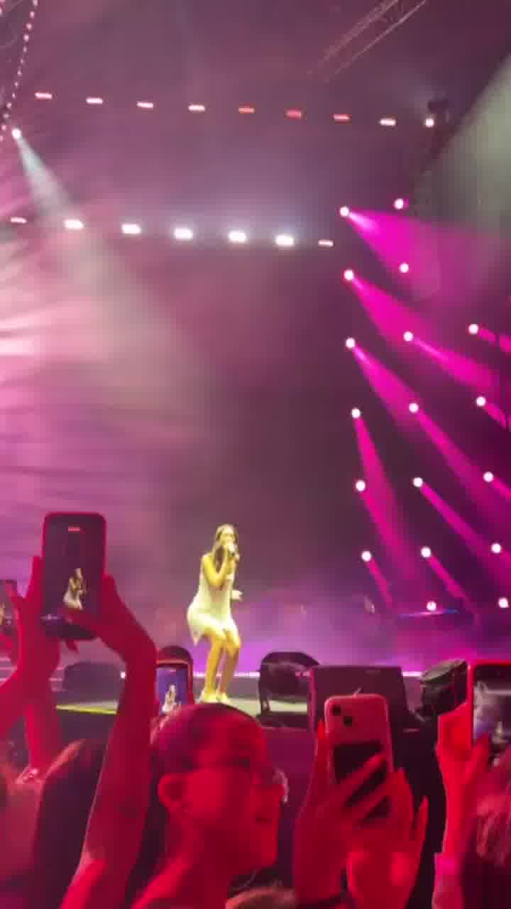 אגם בוחבוט בשיר "אם זה זה"