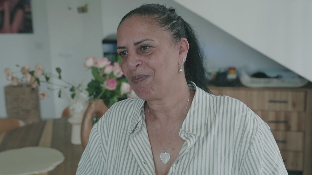 "רוצה את אמא ואבא, למה זה מגיע לי, סבתא?"
