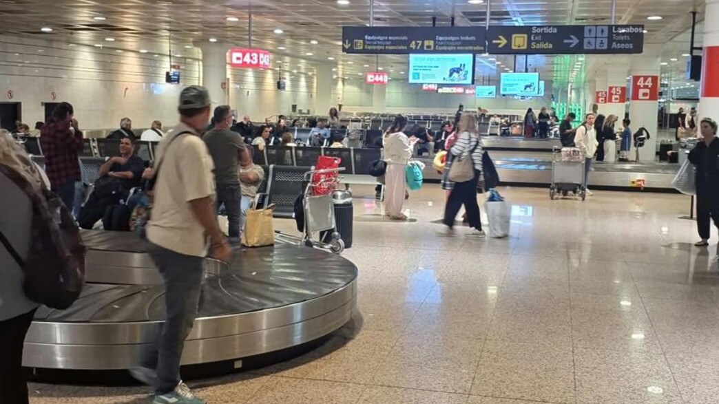 הישראלים בנמל התעופה בברצלונה הישראלים בנמל התעופה בברצלונה