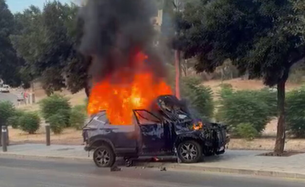 חשד לניסיון חיסול בי-ם: רכב התפוצץ - 2 פצועים במקום