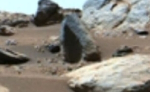 "פתח" אותר בתמונה ממאדים (צילום: NASA)