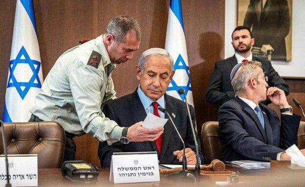 האשמות וקריאה לפתוח בחקירה: הריאיון בחדשות 12 והסערה