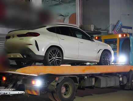 רכבי יוקרה ומטילי כסף: הצ'יינג' המשפחתי ששימש להלבנת הון לארגוני הפשע