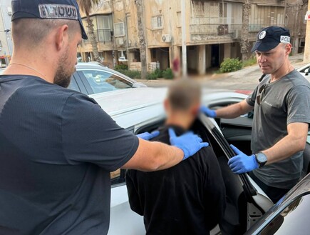 בגלל פקק תנועה: צעיר תקף סב שהגיע לאסוף את נכדו מבית הספר