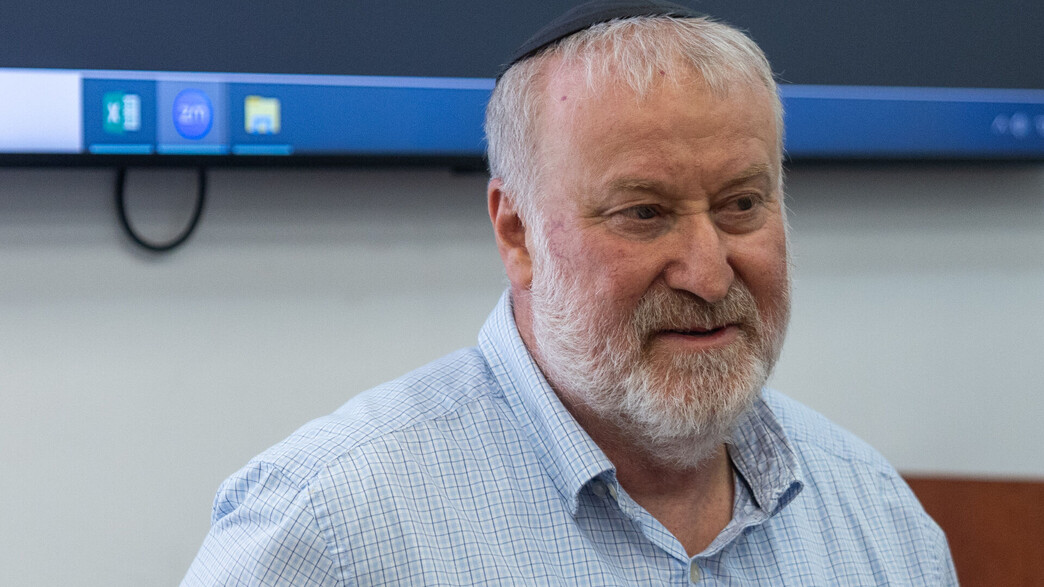 מנדלבליט מעיד במשפט נתניהו: "התיקים נגד רה"מ חמורים"