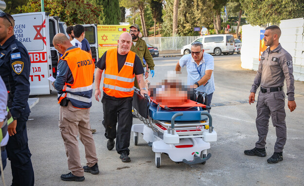 הגעת פצועים לבית החולים רמב"ם הגעת פצועים לבית החולים רמב"ם
