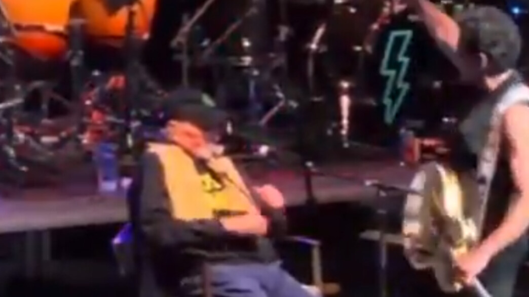 מייק לאב, ג'ון סטאמוס, ביץ' בויז, Beach Boys