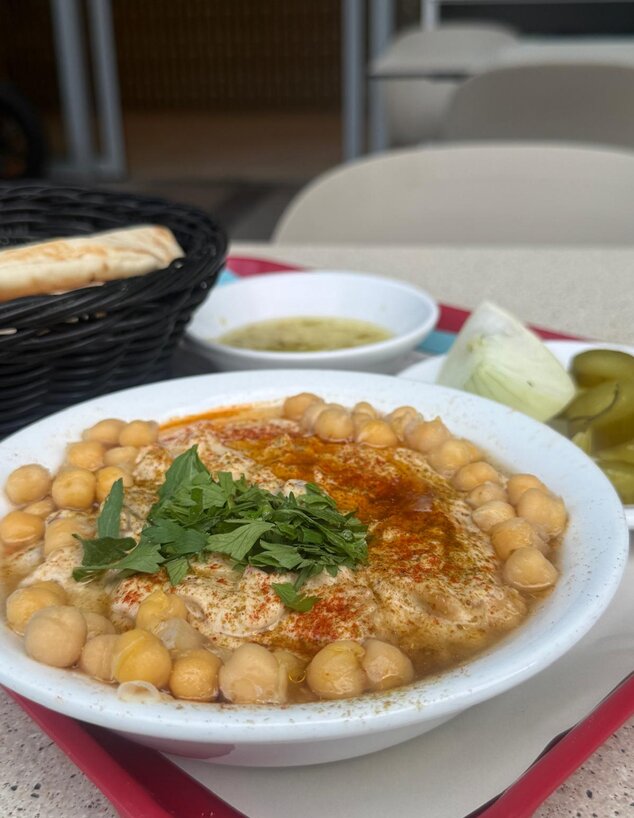 המחלוטה הכי מפנקת בארץ. חומוס אסלי. תל אביב המחלוטה הכי מפנקת בארץ. חומוס אסלי. תל אביב
