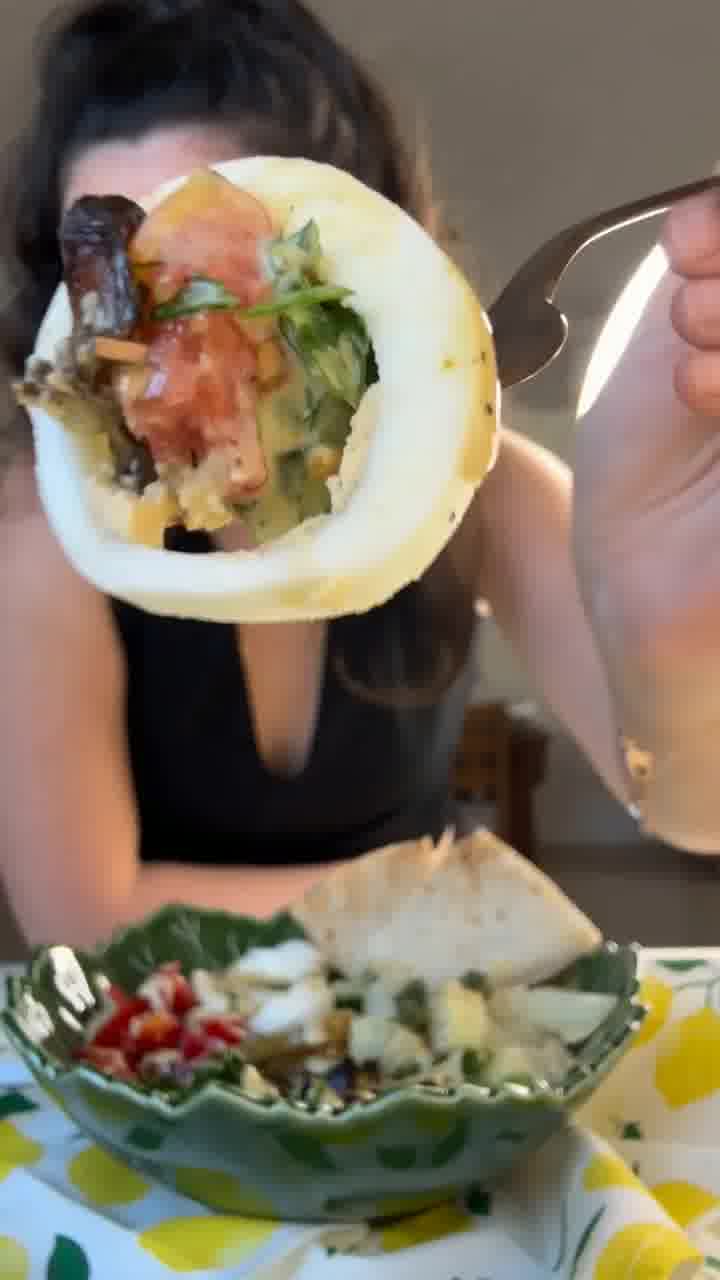 סביח מפורק בקערה בלי לחכות עד לסופ"ש