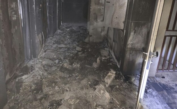 הנזק שנגרם ללובי הבניין בחולון
