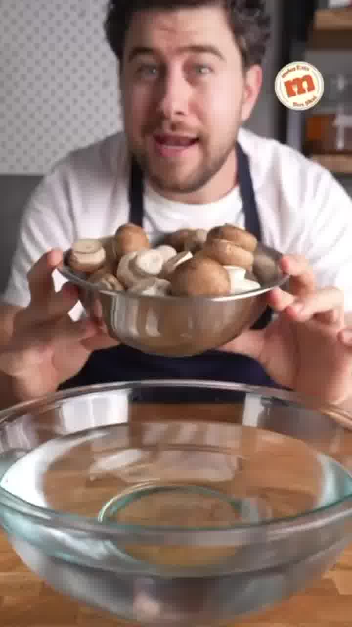 גם אתם חיים באשליה שאסור לשטוף פטריות? תקשיבו לבן שי