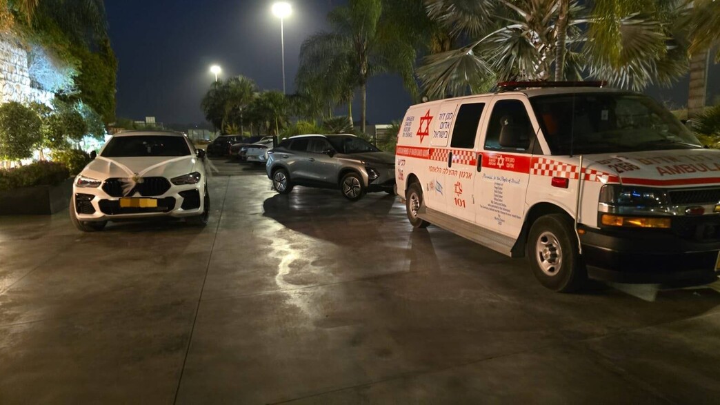 הכניסה לגן האירועים הכניסה לגן האירועים