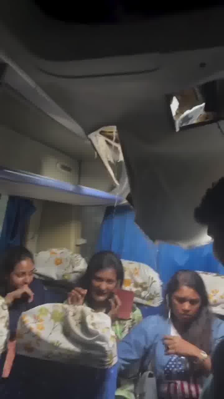 סלע התגלגל על אוטובוס בסרי לנקה – שני נוסעים נפצעו