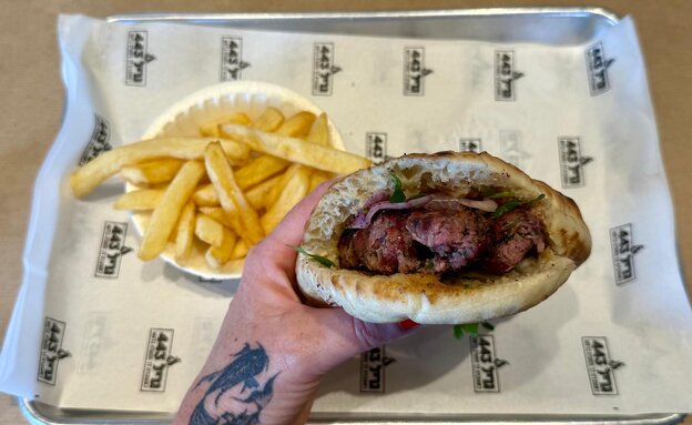 יש גם קבב עם תעודת אחריות. גריל 443 צומת שילת יש גם קבב עם תעודת אחריות. גריל 443 צומת שילת