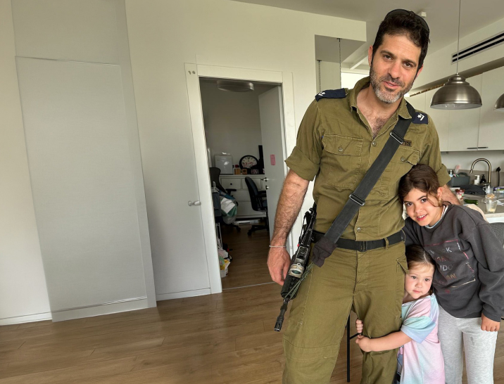 טל בוקס