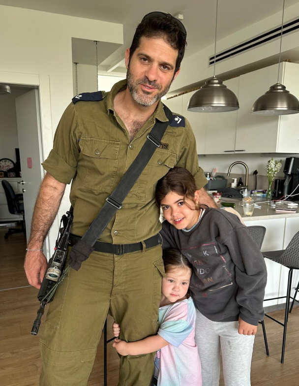 טל בוקס
